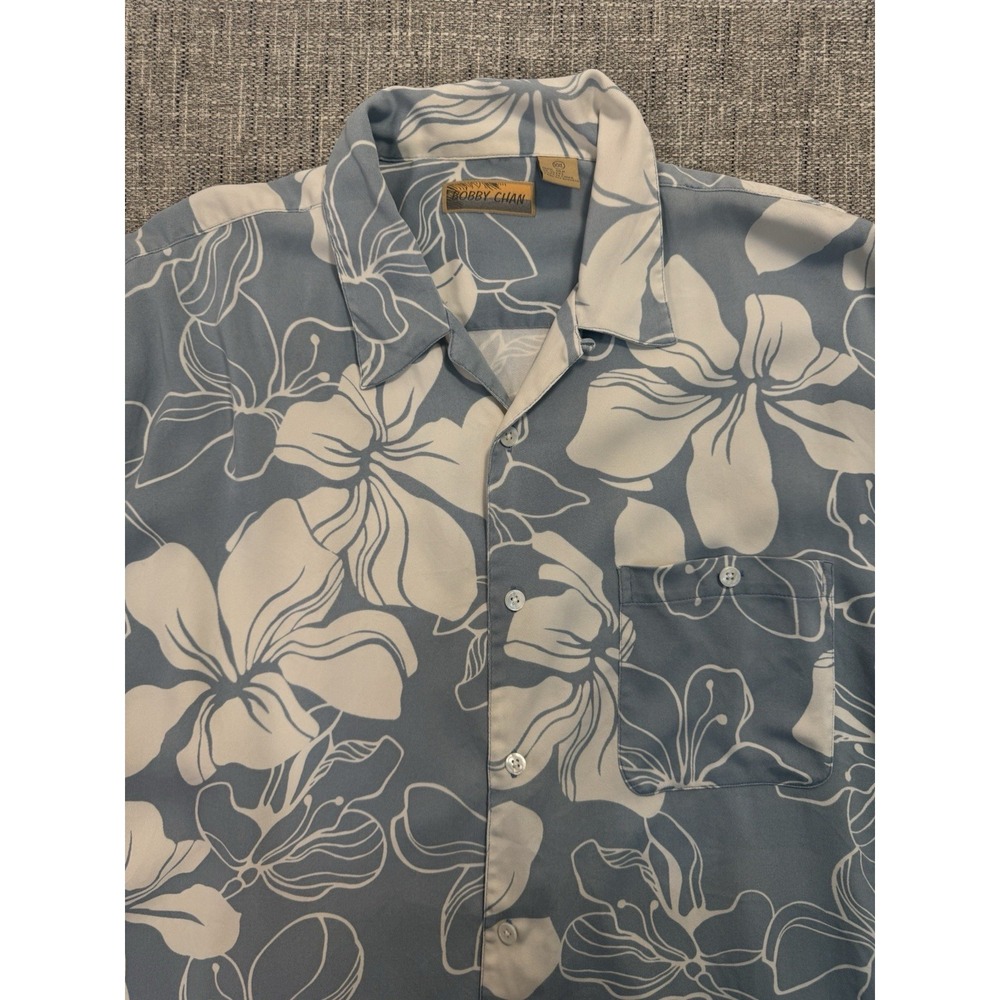 Vintage Bobby‎ Chan 100% Silk Hawaiian Shirt Men's 2XL Blue And White 25in 31in